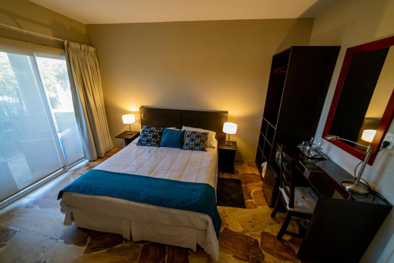 Chaglasian Wine & Suites San Rafael  Buitenkant foto