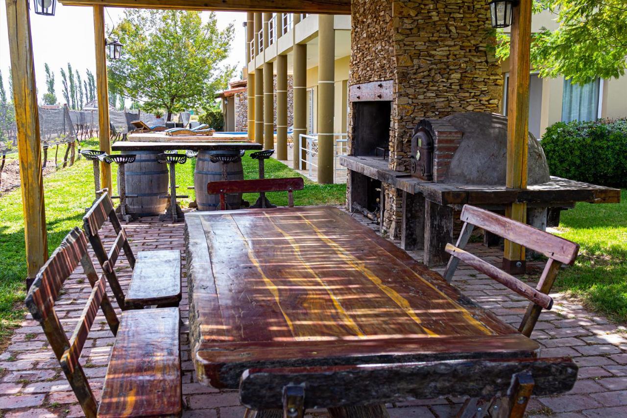 Chaglasian Wine & Suites San Rafael  Buitenkant foto