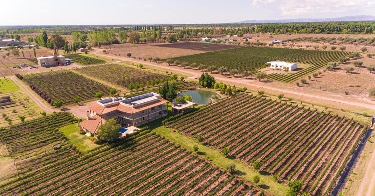 Chaglasian Wine & Suites San Rafael  Buitenkant foto
