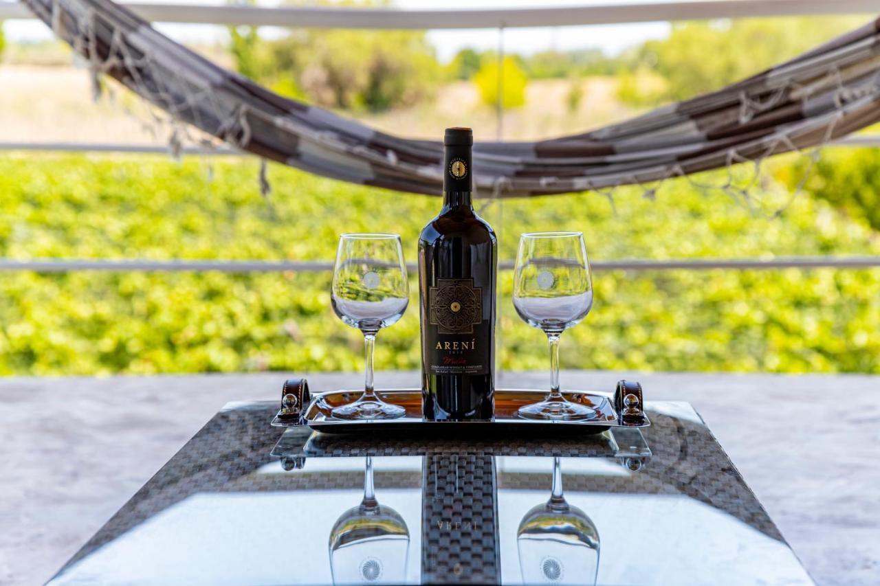 Chaglasian Wine & Suites San Rafael  Buitenkant foto