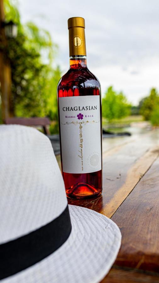 Chaglasian Wine & Suites San Rafael  Buitenkant foto