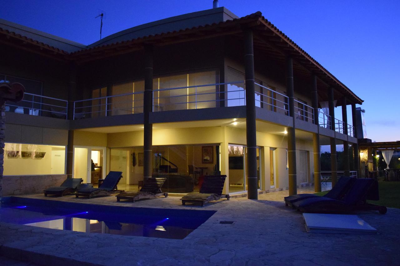 Chaglasian Wine & Suites San Rafael  Buitenkant foto